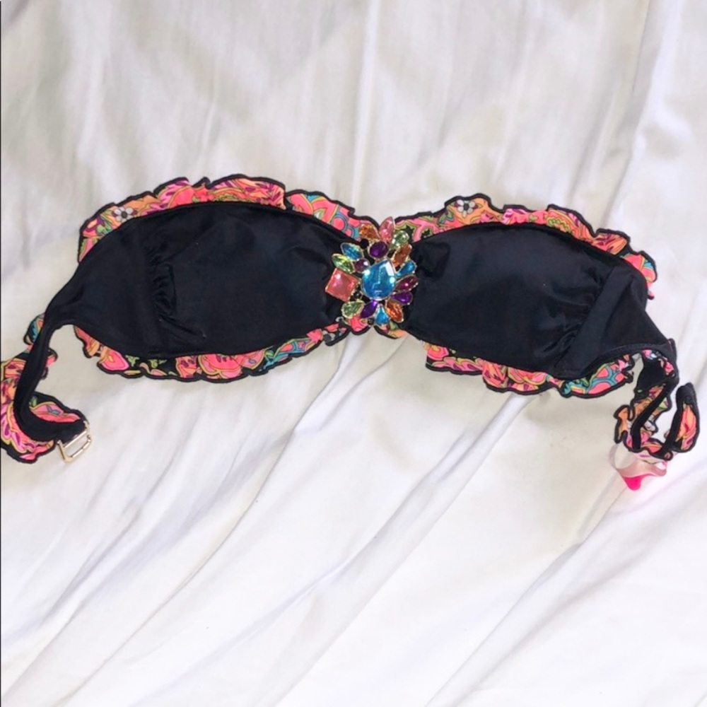 Victoria’s Secret XS strapless ruffle bikini top